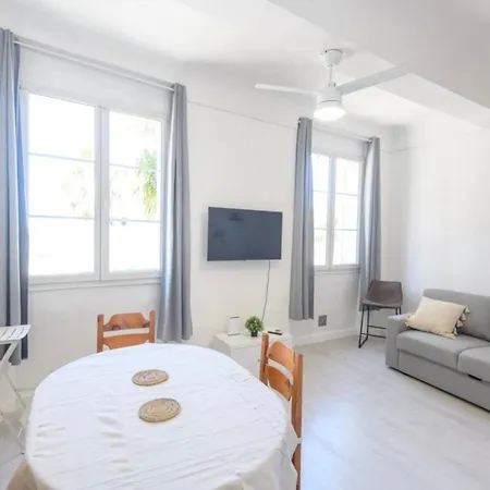 Beautiful Apartment Near The Port